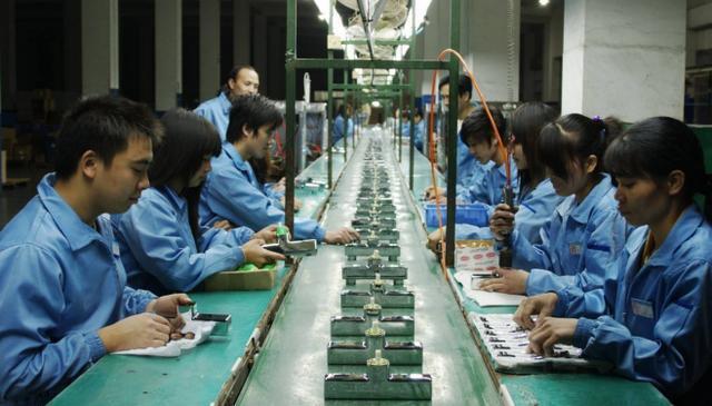 费用反了，人却少了 东莞进厂返费数千，为何仍留不住一个工人？